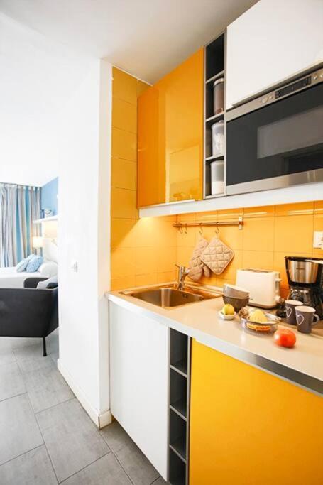 Roberta Apartment Playa De Las Americas Экстерьер фото